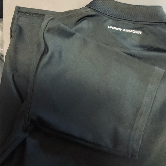 Under Armor Shirt- polo style - Black - Size Small - Picture 6 of 6